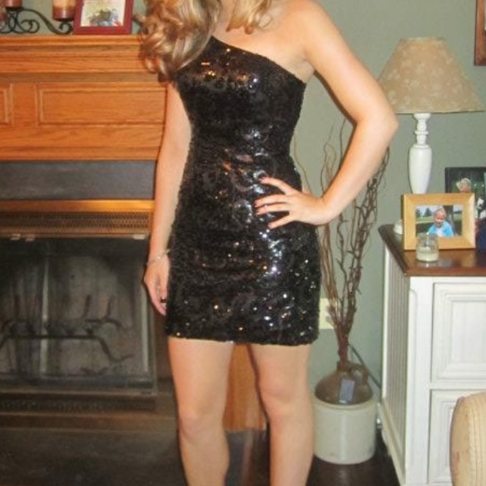 Tony Bowls One Shoulder Black Dress!